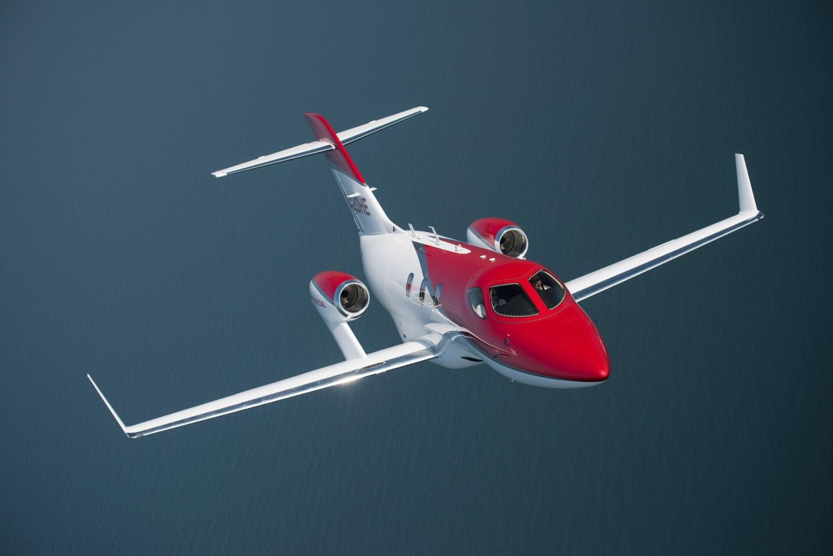 Самолет Honda ha-420 HONDAJET
