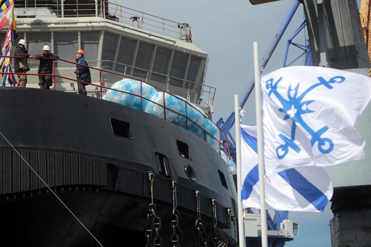 Военный ледокол России Илья Муромец