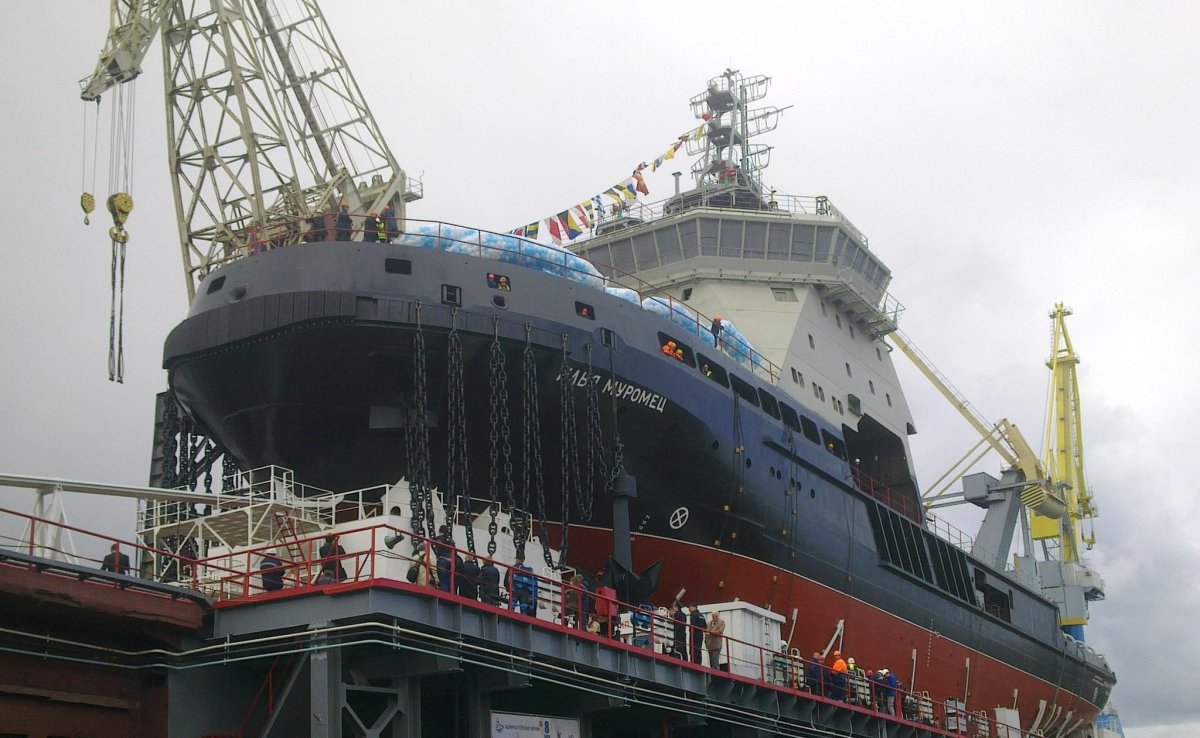 Ледокол 21180