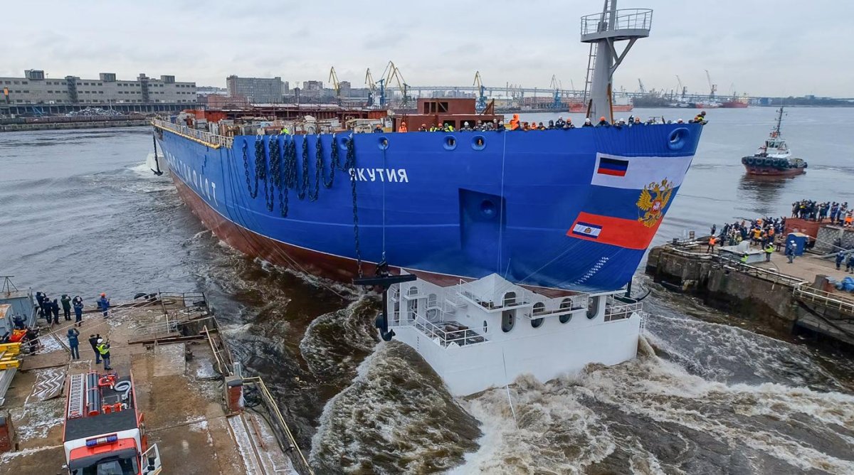 Ледокол Урал 22220