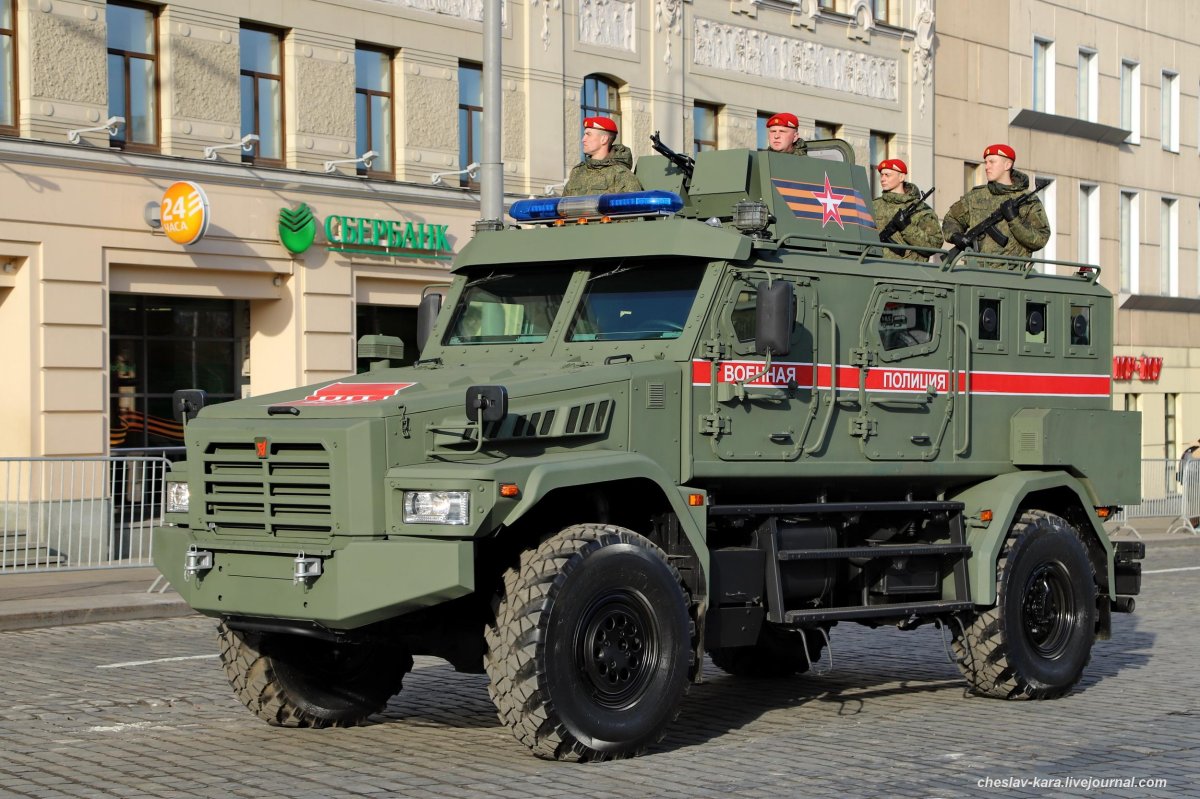 Броневик КАМАЗ-43501 патруль