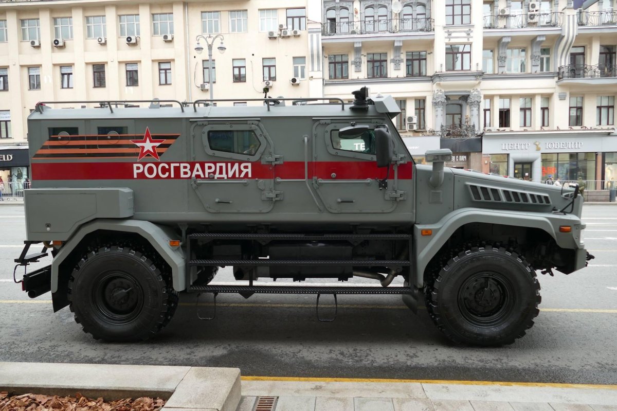 Бронеавтомобиль Урал патруль