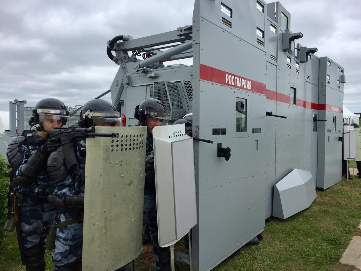 Комплекс стена Росгвардия