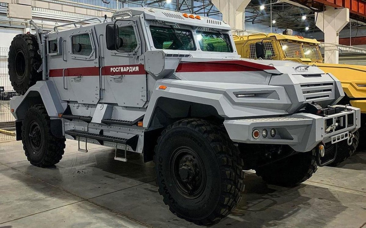 ВПК Урал бронеавтомобиль