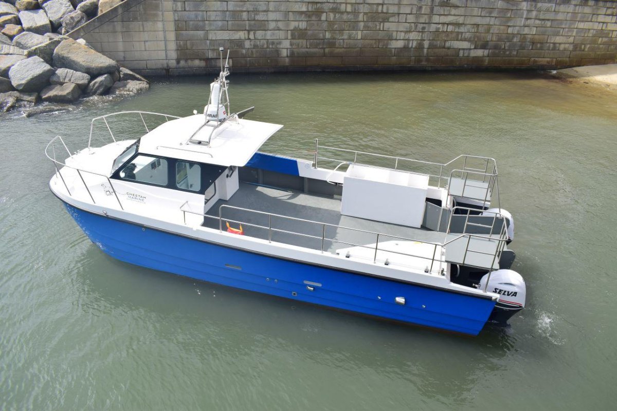 Катер аппарельного типа «Фактория 1000»