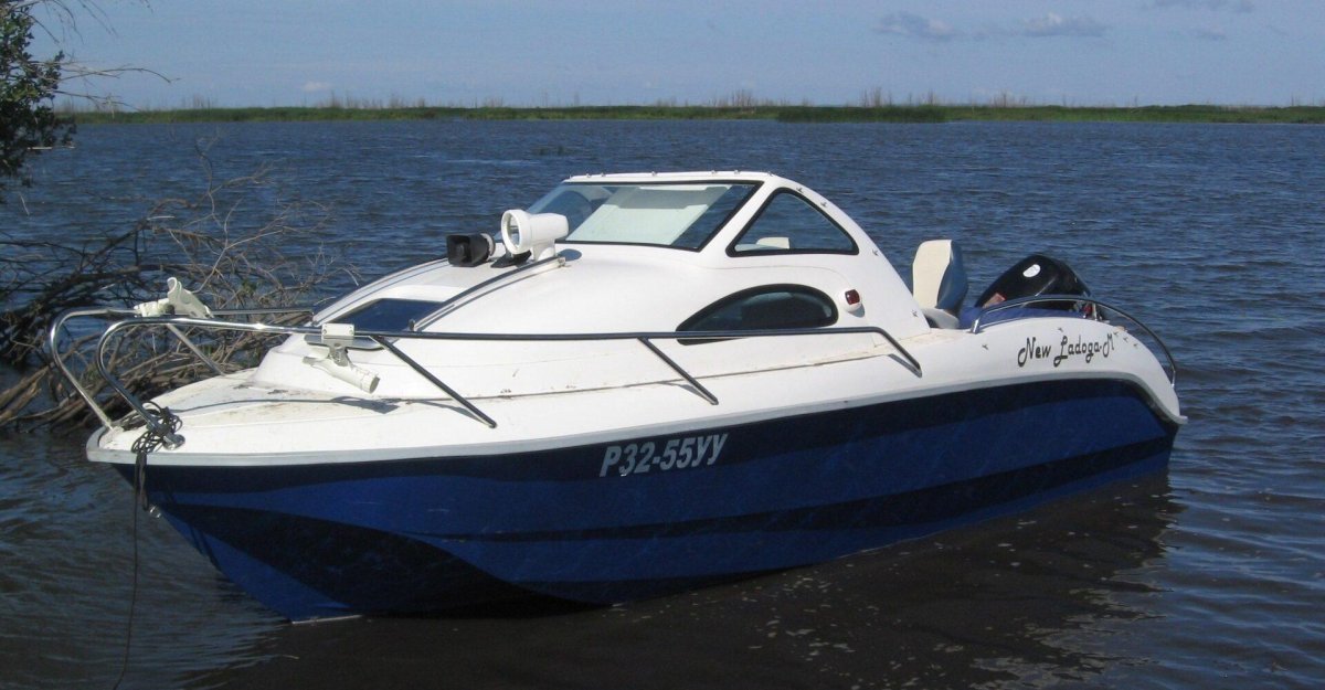 Катер Ладога 2м