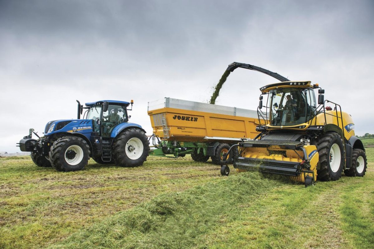 New Holland fr 500