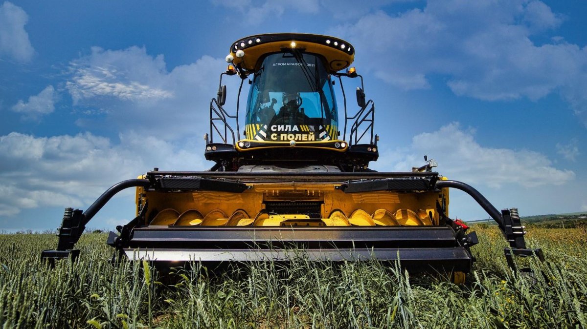 Кормоуборочный комбайн New Holland fr 650