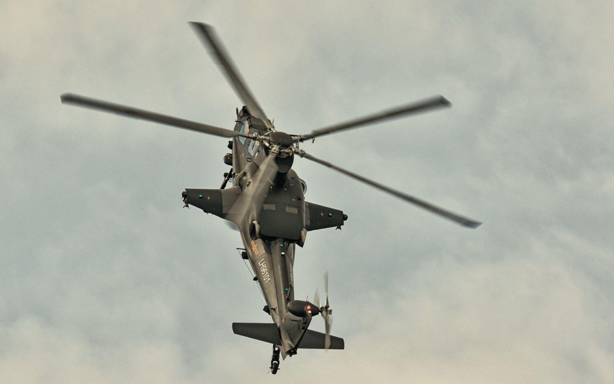 Вертолет z-10me