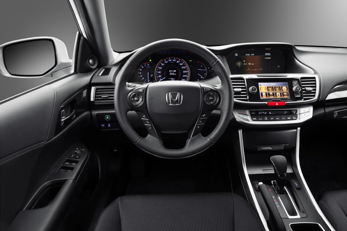 Honda Accord 9 салон