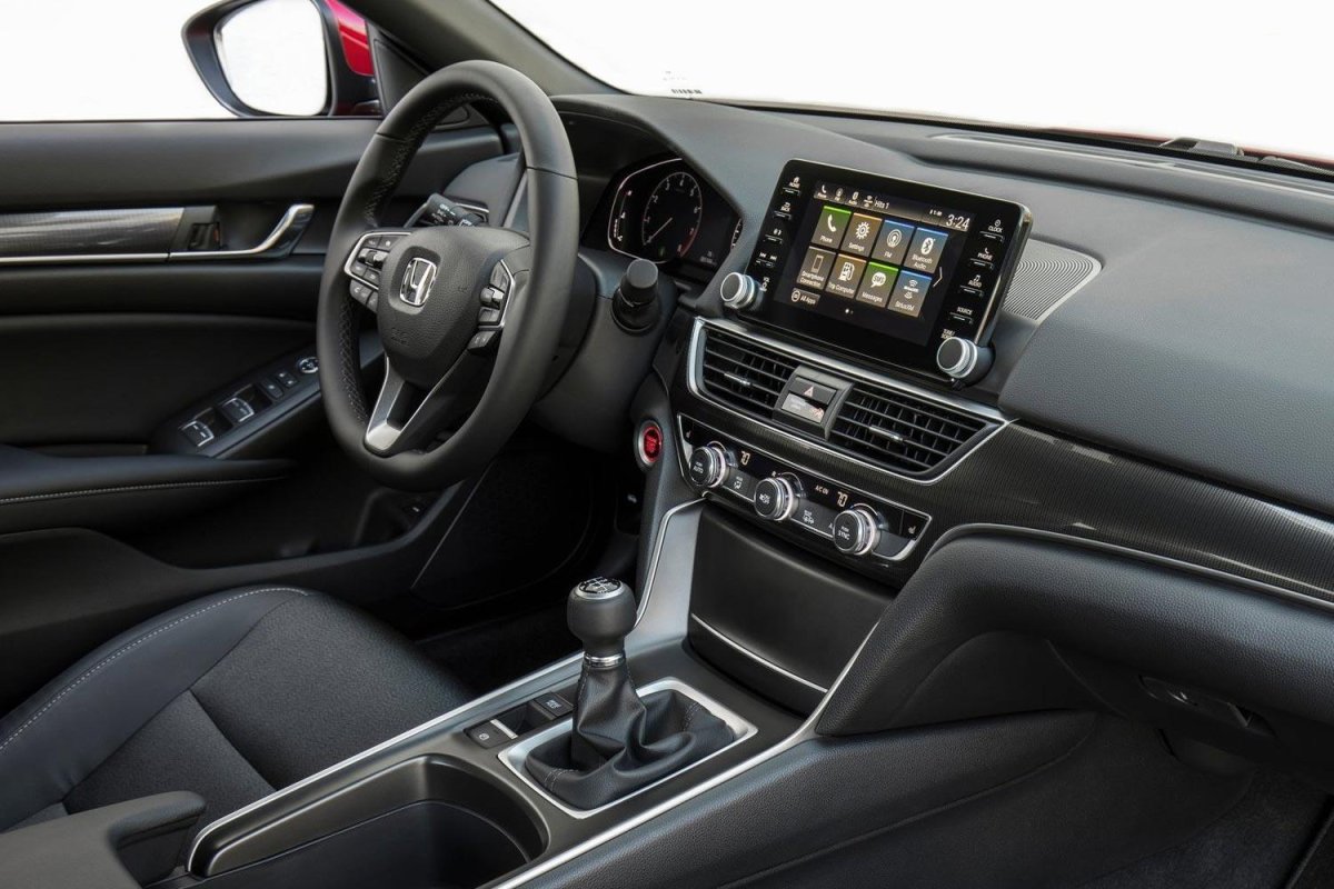 Honda Accord 2022 салон