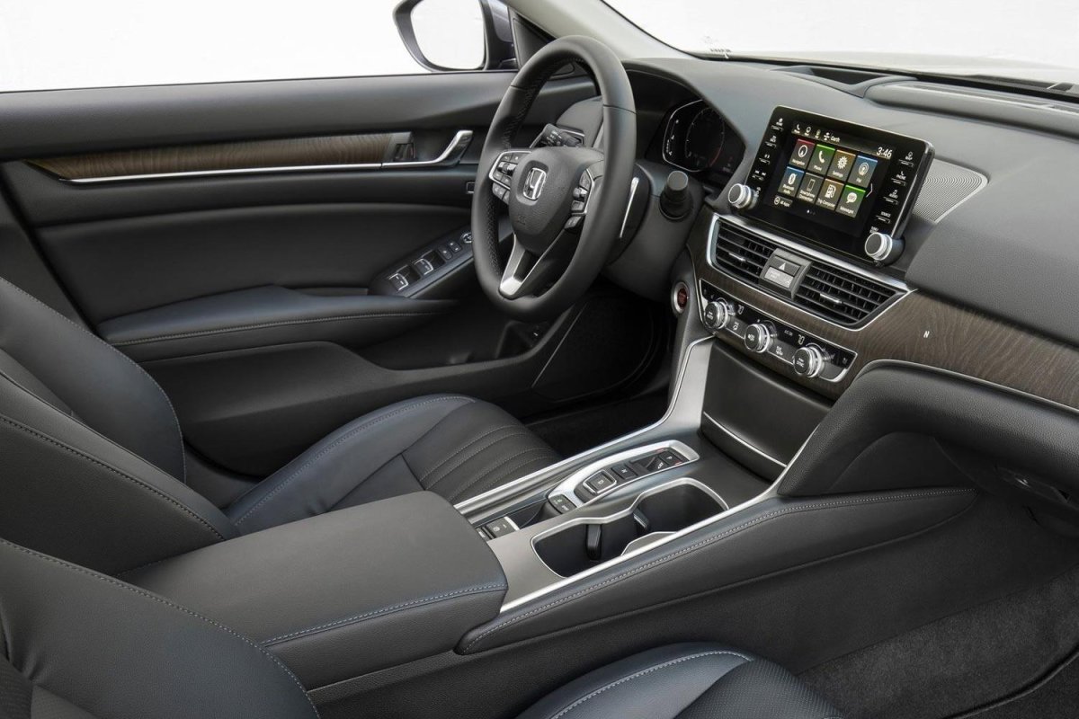 Honda Accord 2018 салон