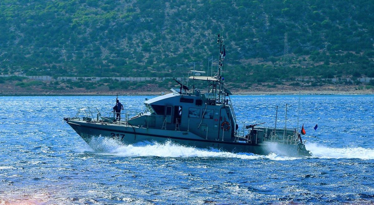 Патрульный катер "Тайфун"