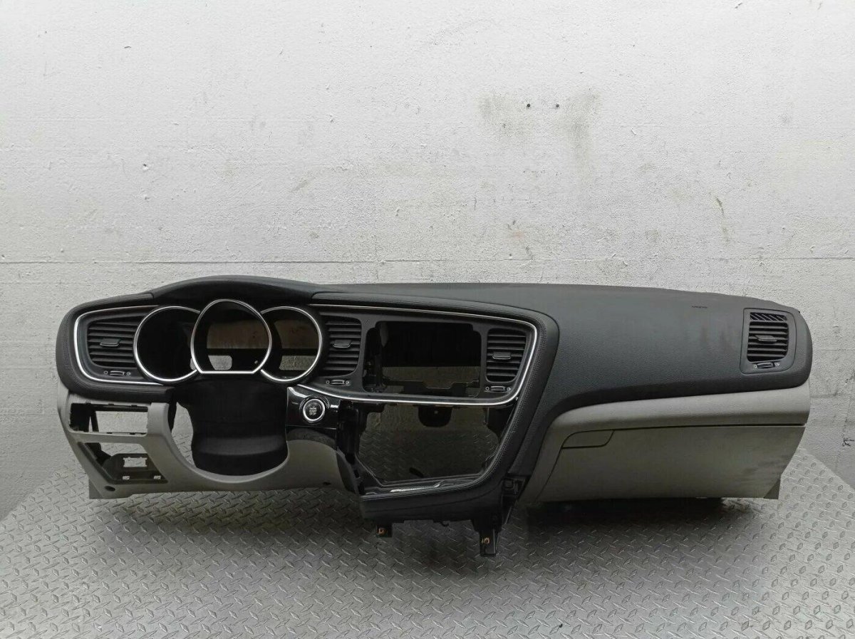 Накидка на торпеду Киа Оптима красный