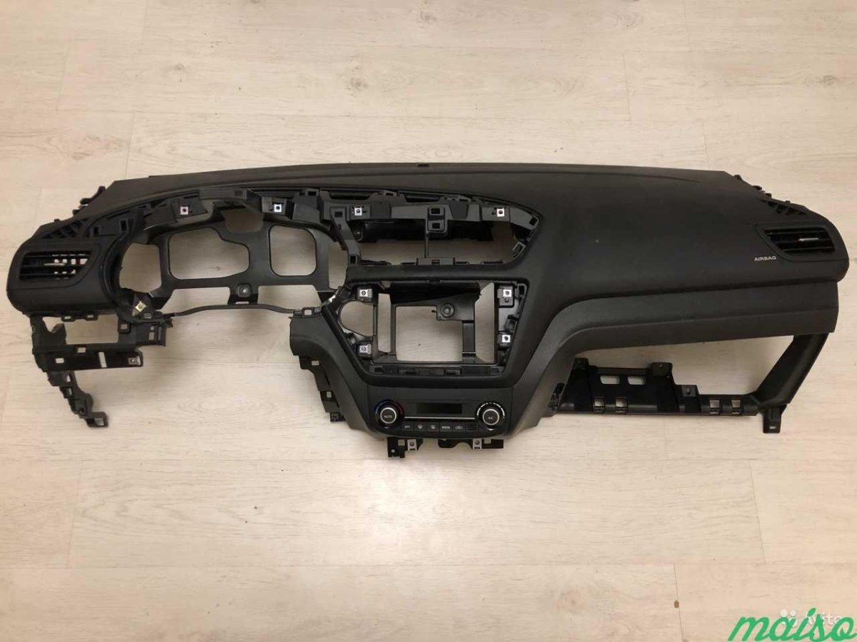 Торпедо Kia Rio 3