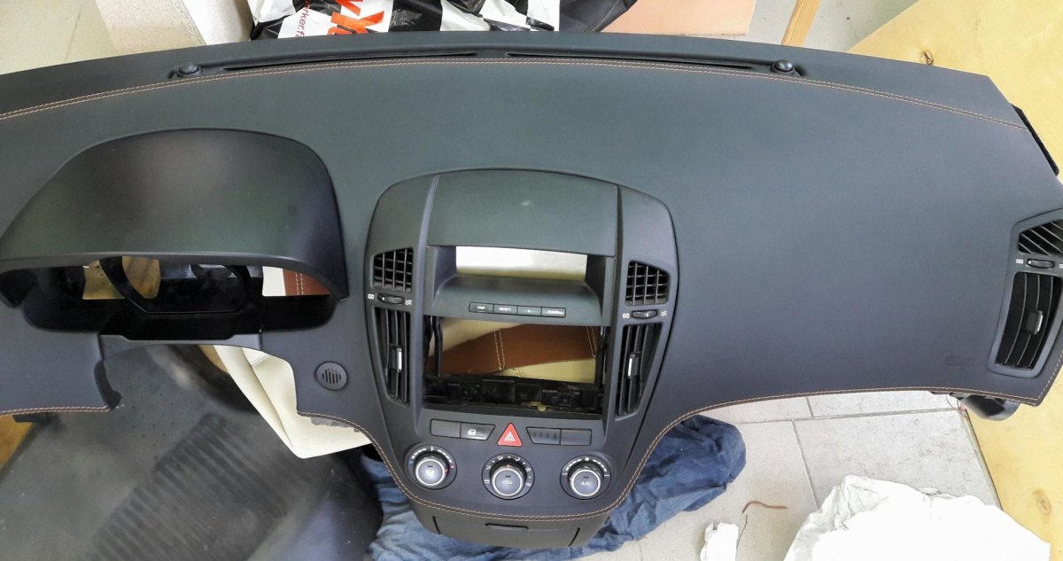 Торпедо Kia Ceed 2008