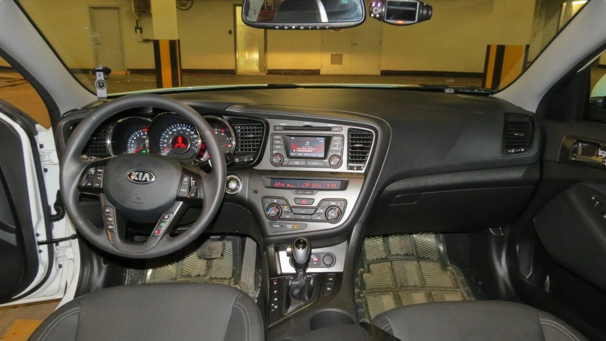 Kia Optima торпеда