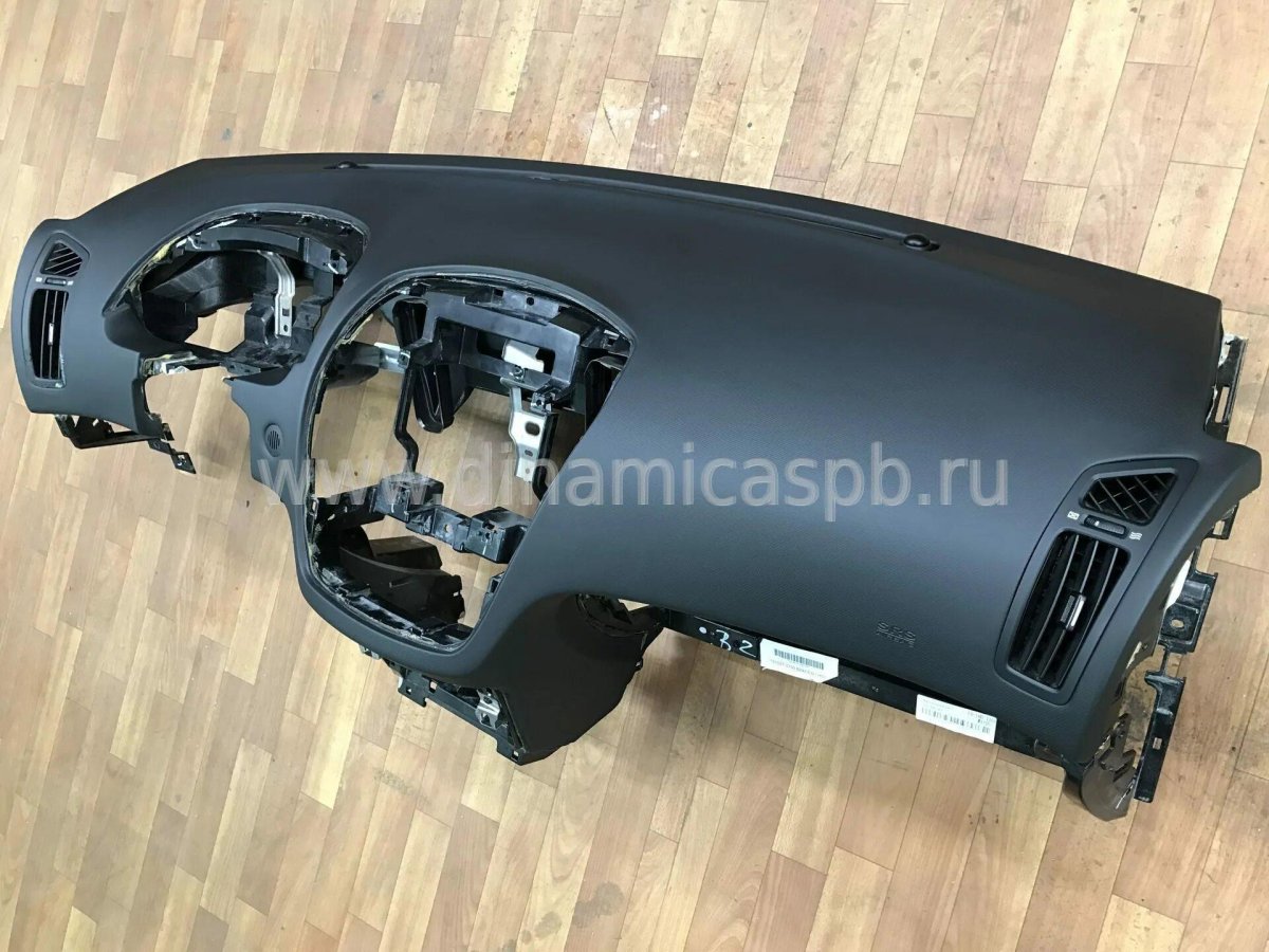 Торпедо Kia Ceed 2008