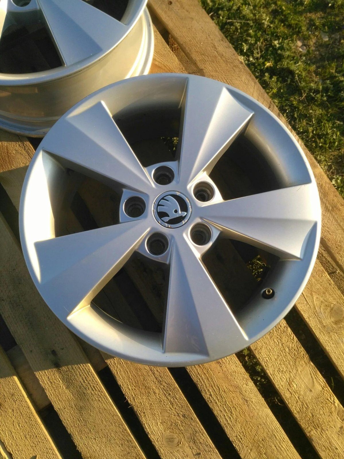 Диски Шкода Октавия r16