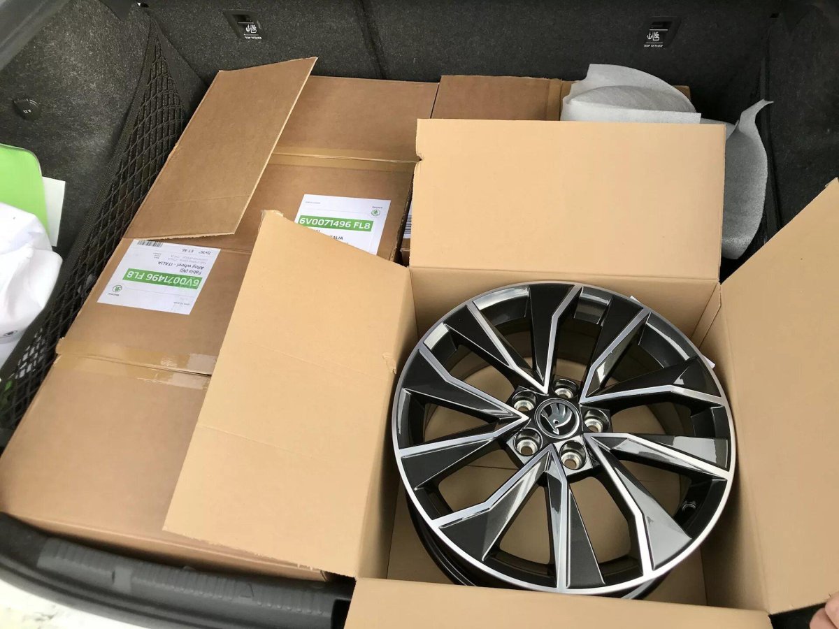 Skoda Rapid диски r16