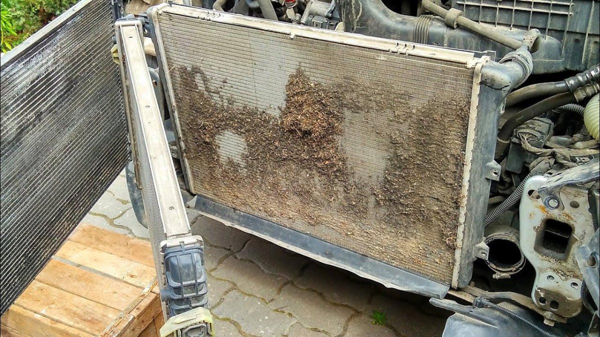 Радиатор БМП 2