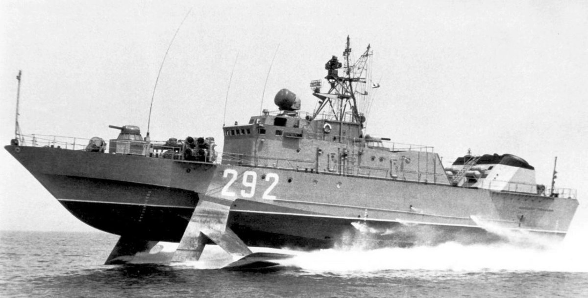 Корабль проекта 1141 Александр Кунахович