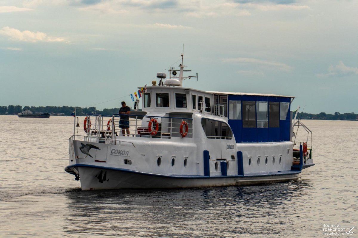 Теплоход Сокол