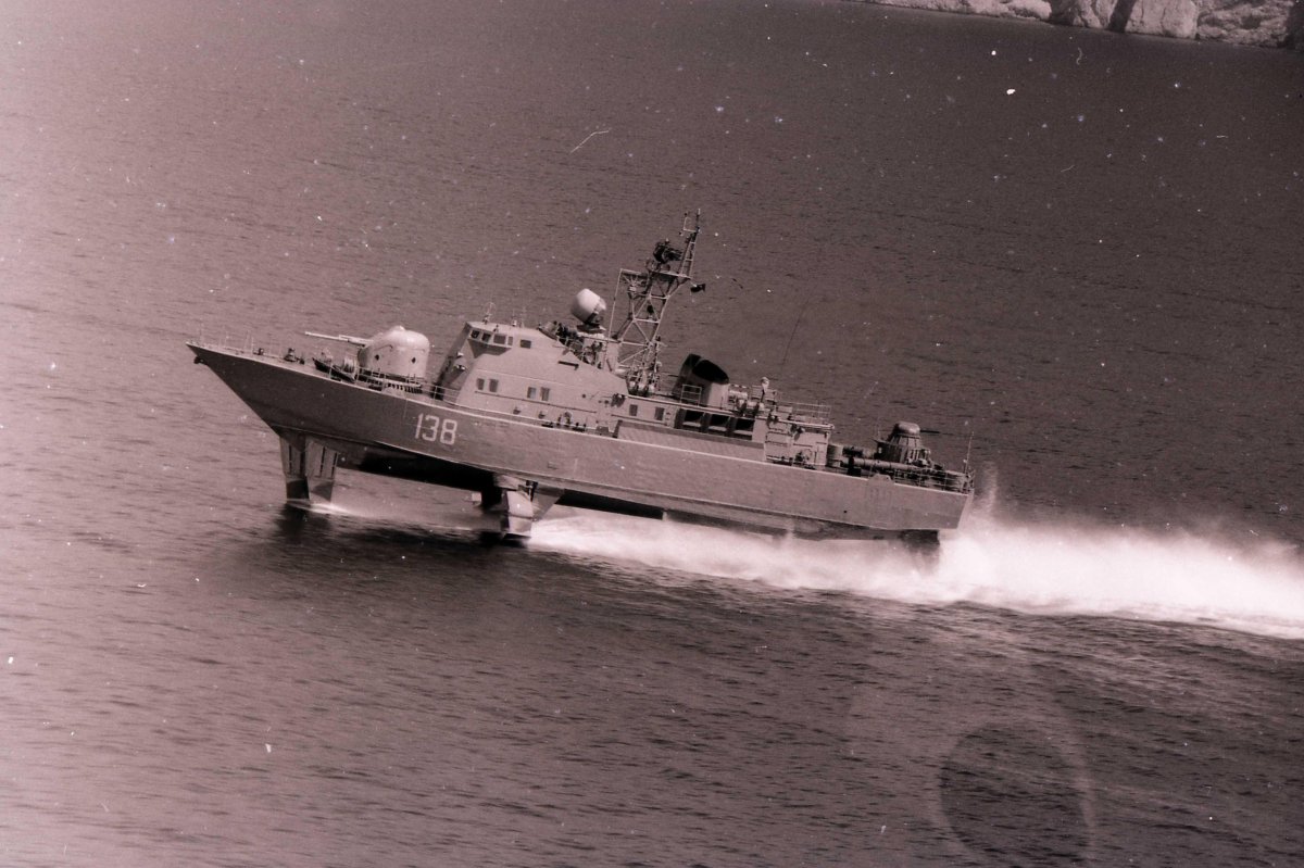 Катер Антарес 133