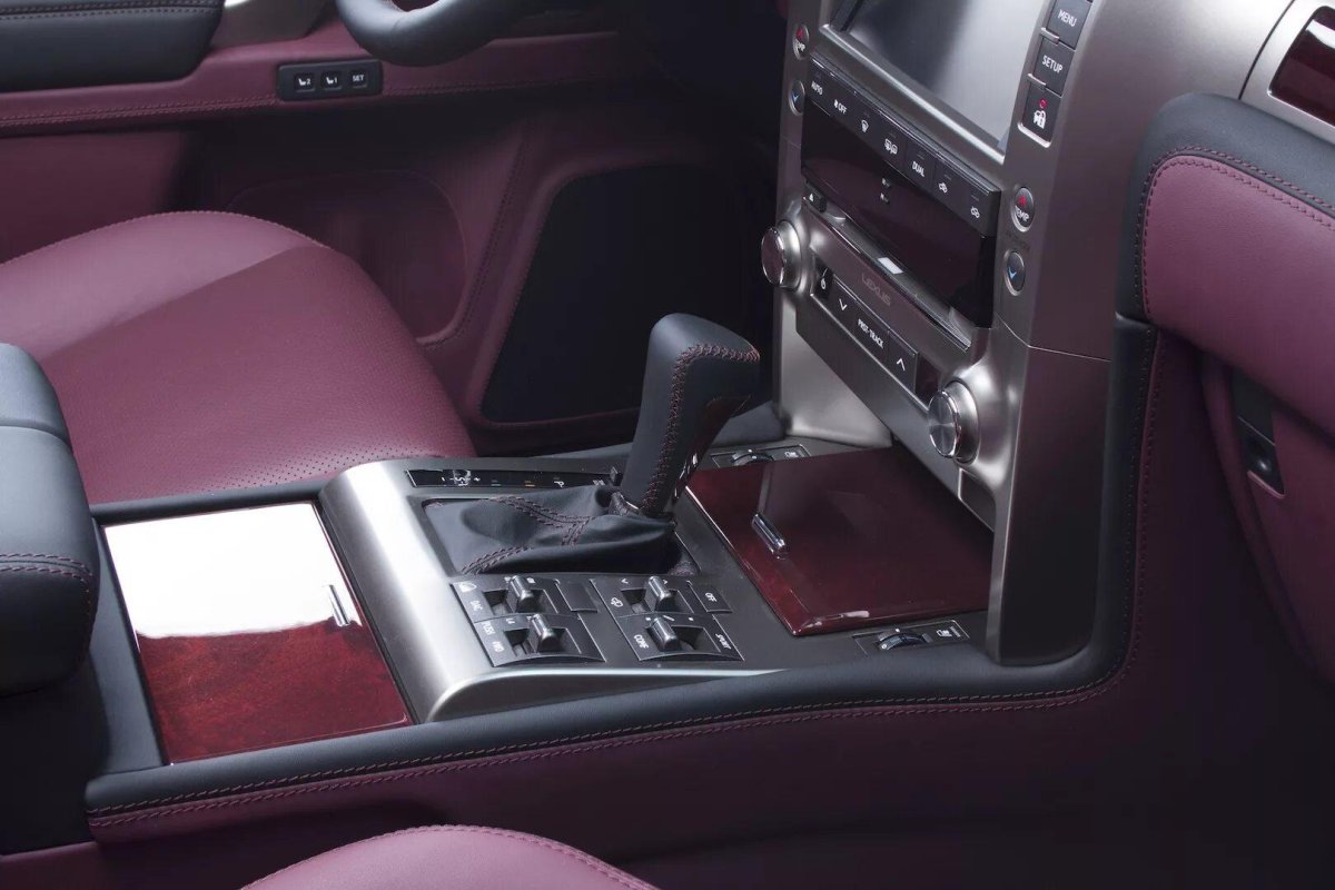 Lexus GX 460 2020 салон