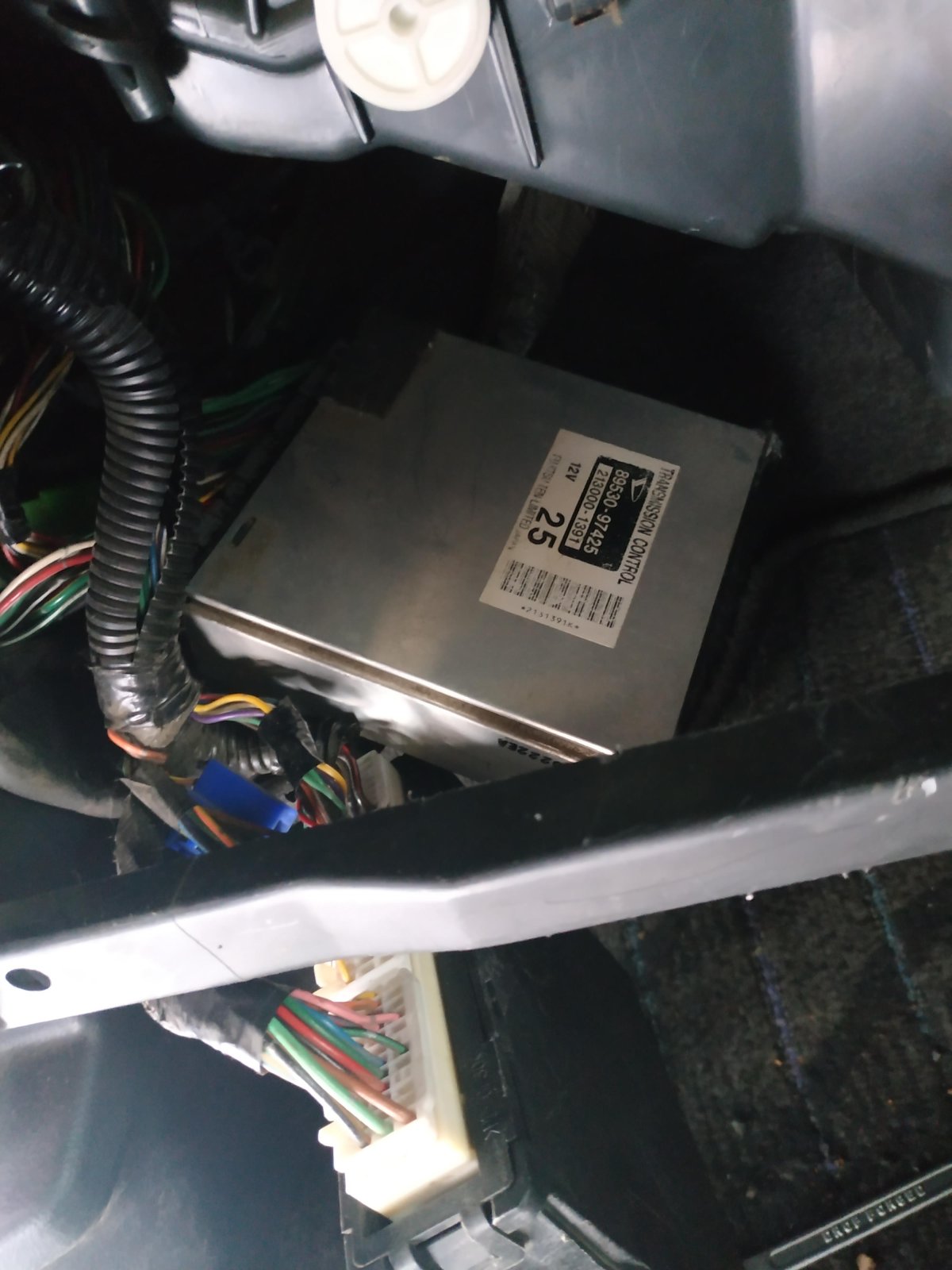 Диагностический разъем Daihatsu YRV