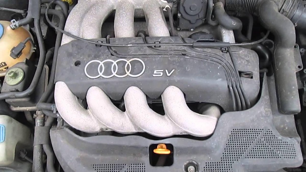 Двигатель 1.8 AGN