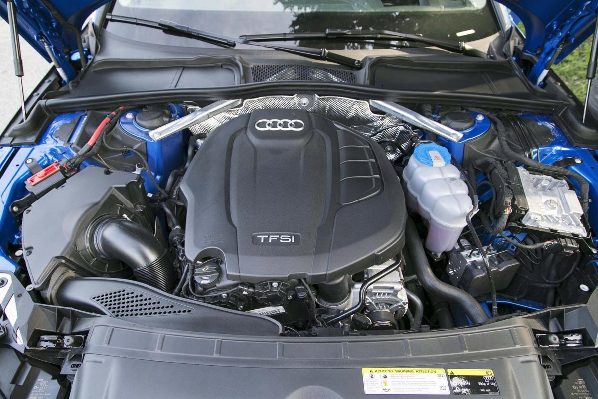 Audi a4 engine