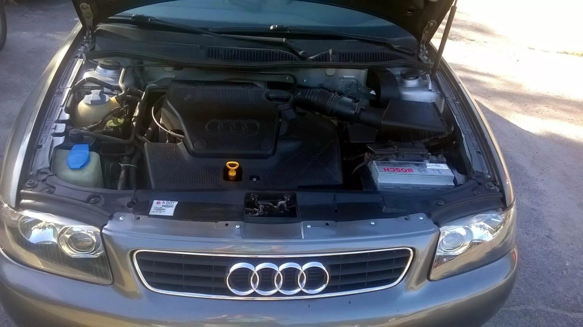 Подкапотка Ауди а3 8l