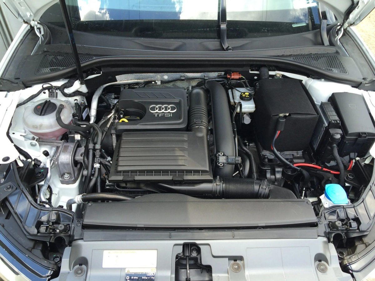 Ауди а3 8v подкапотное