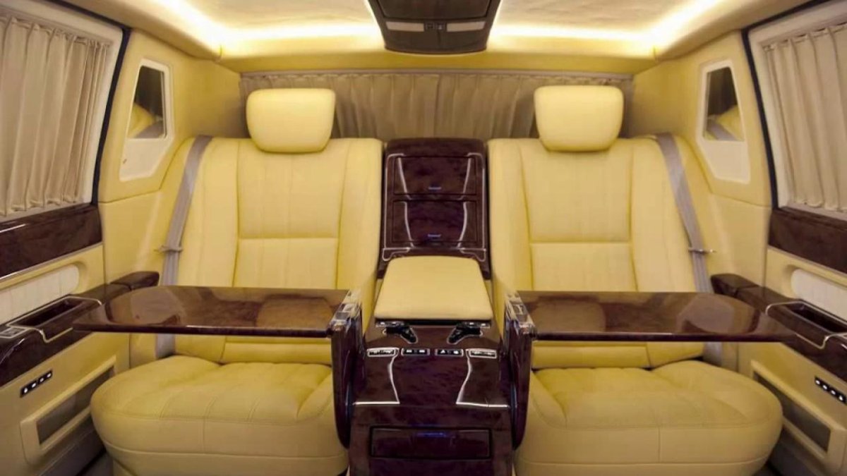 ЗИЛ 4112р салон