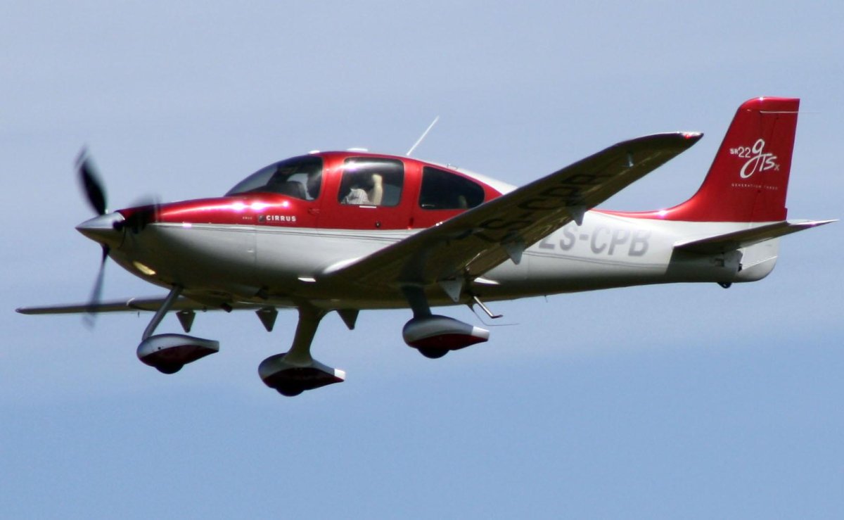 Cirrus sr22