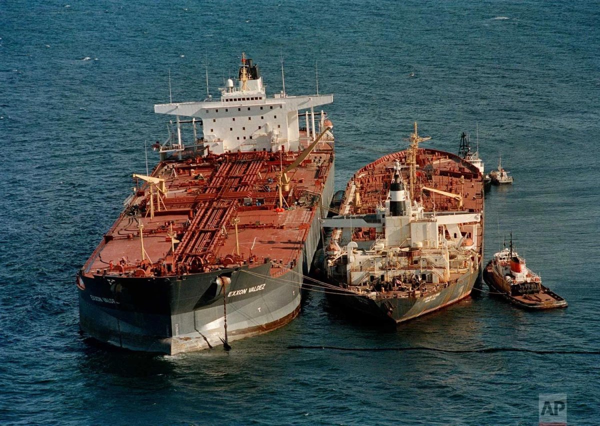 Эксон Вальдес танкер