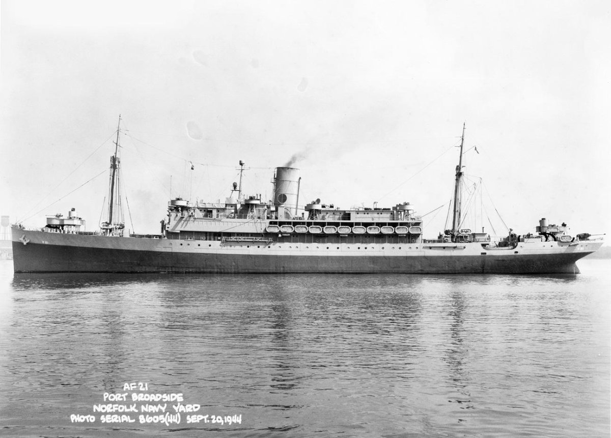 Грузовое судно 1930 в профиль