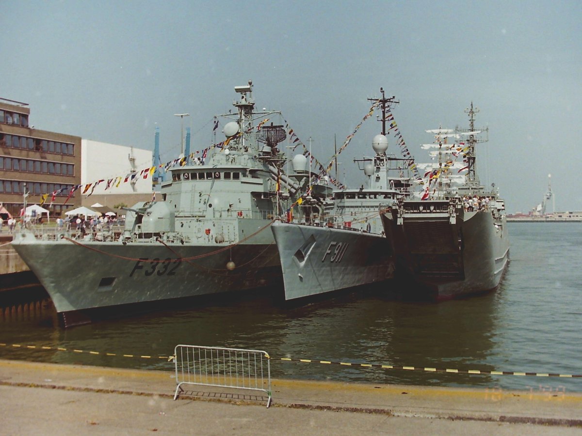 Тезей корабль