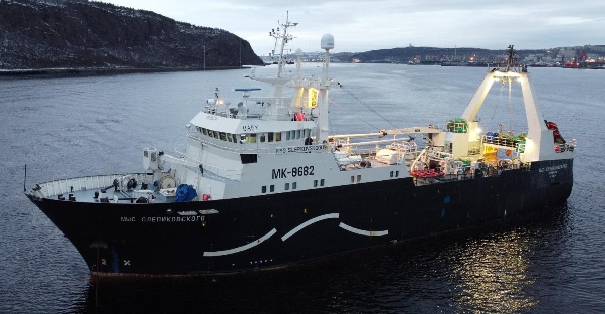 Траулер мыс Шельтинга