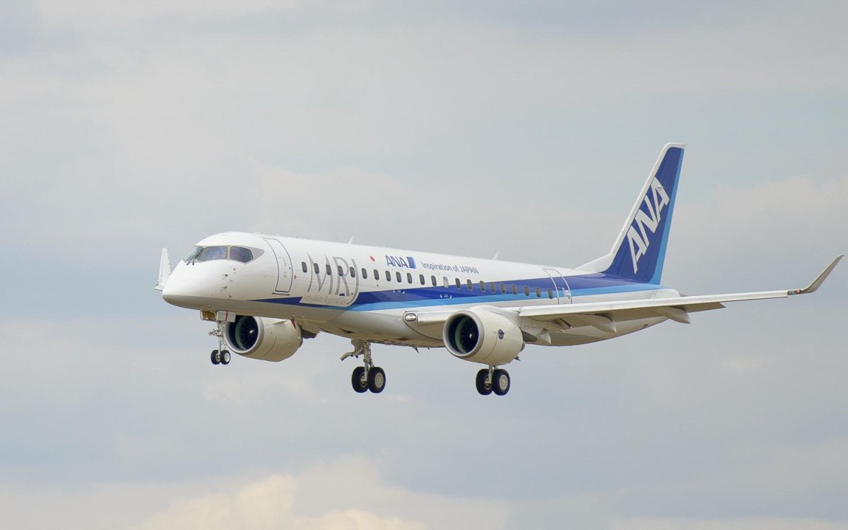 Митсубиси регионал Джет