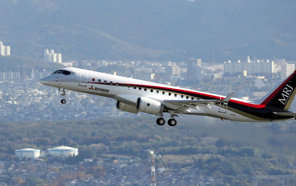 Митсубиси регионал Джет
