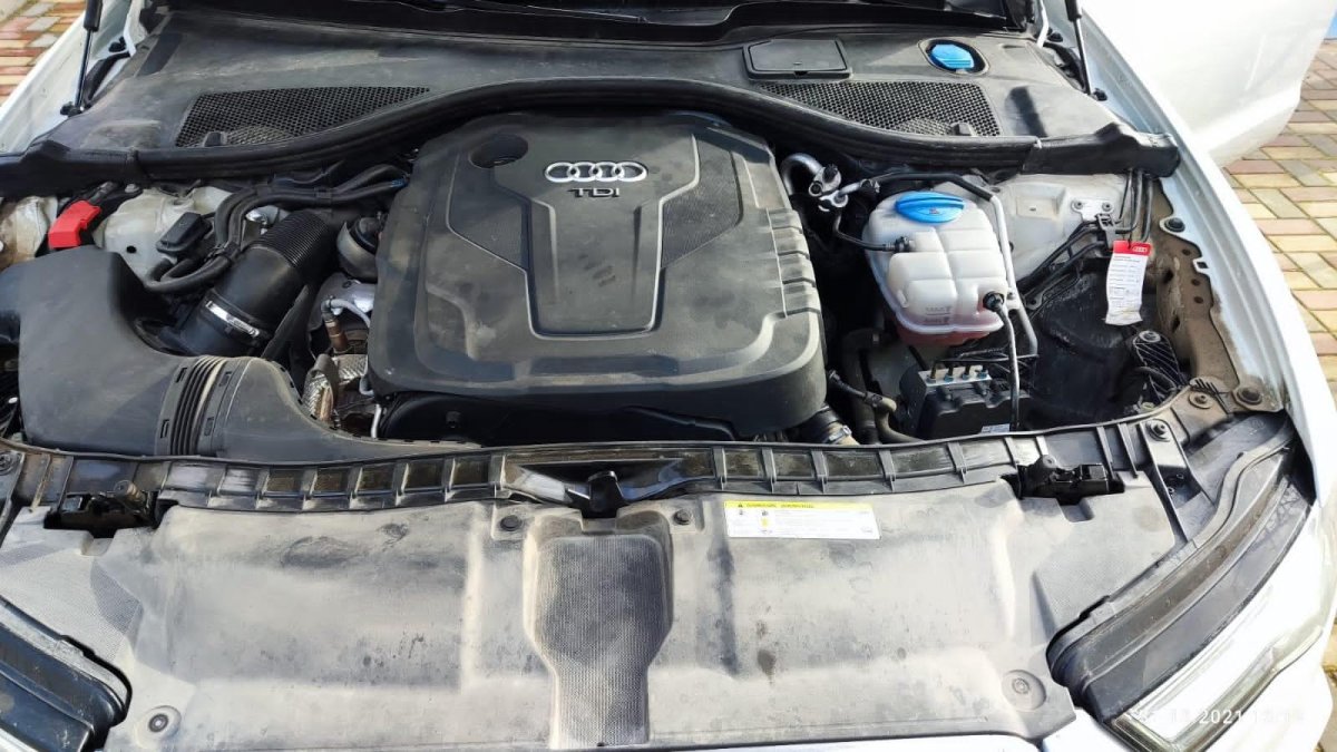 Подкапотное пространство Ауди а6