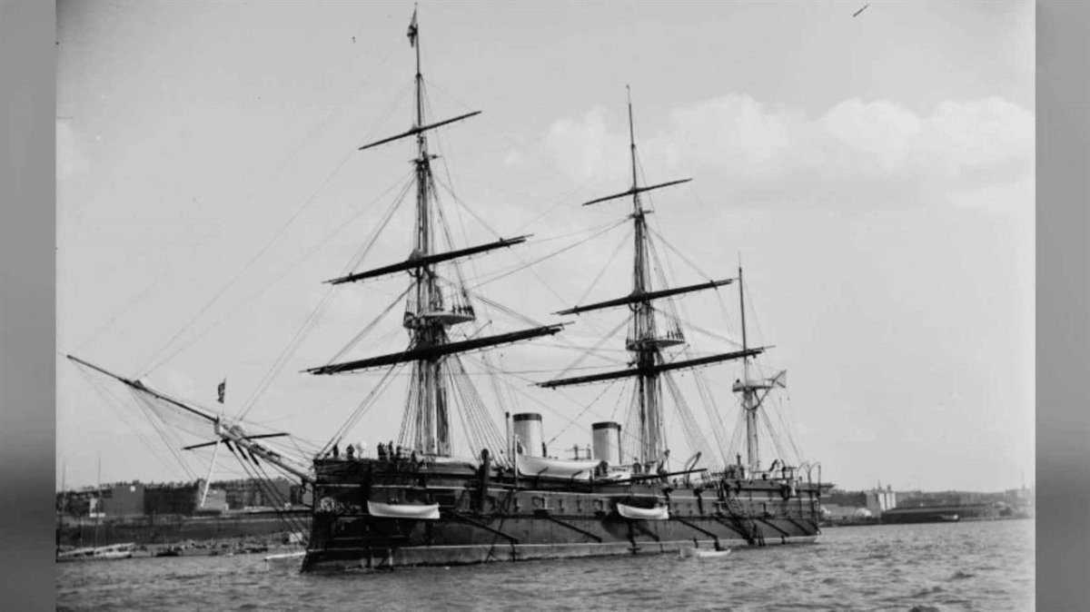 Броненосный крейсер Дмитрий Донской