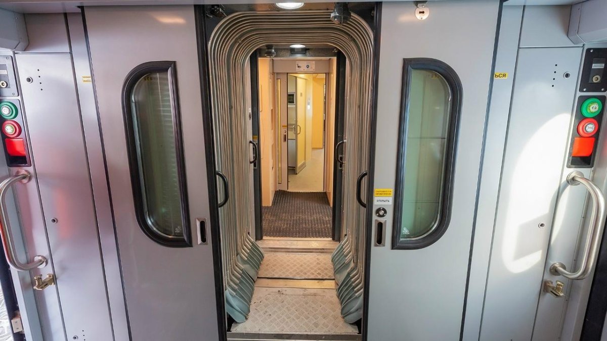 Поезд 13 Южный Урал