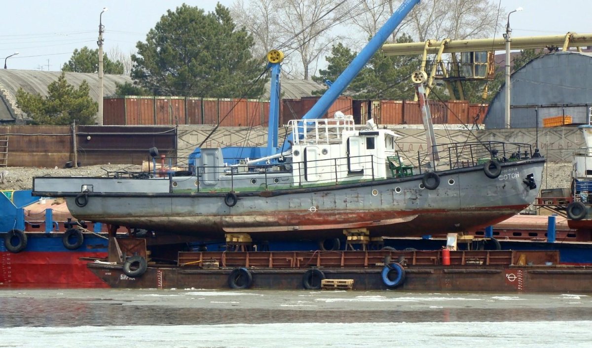 Катер Фотон