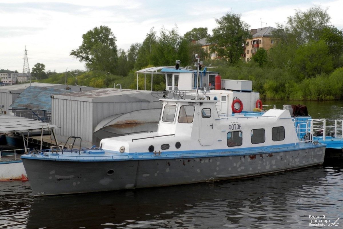 Катер Адмиралтеец 371у