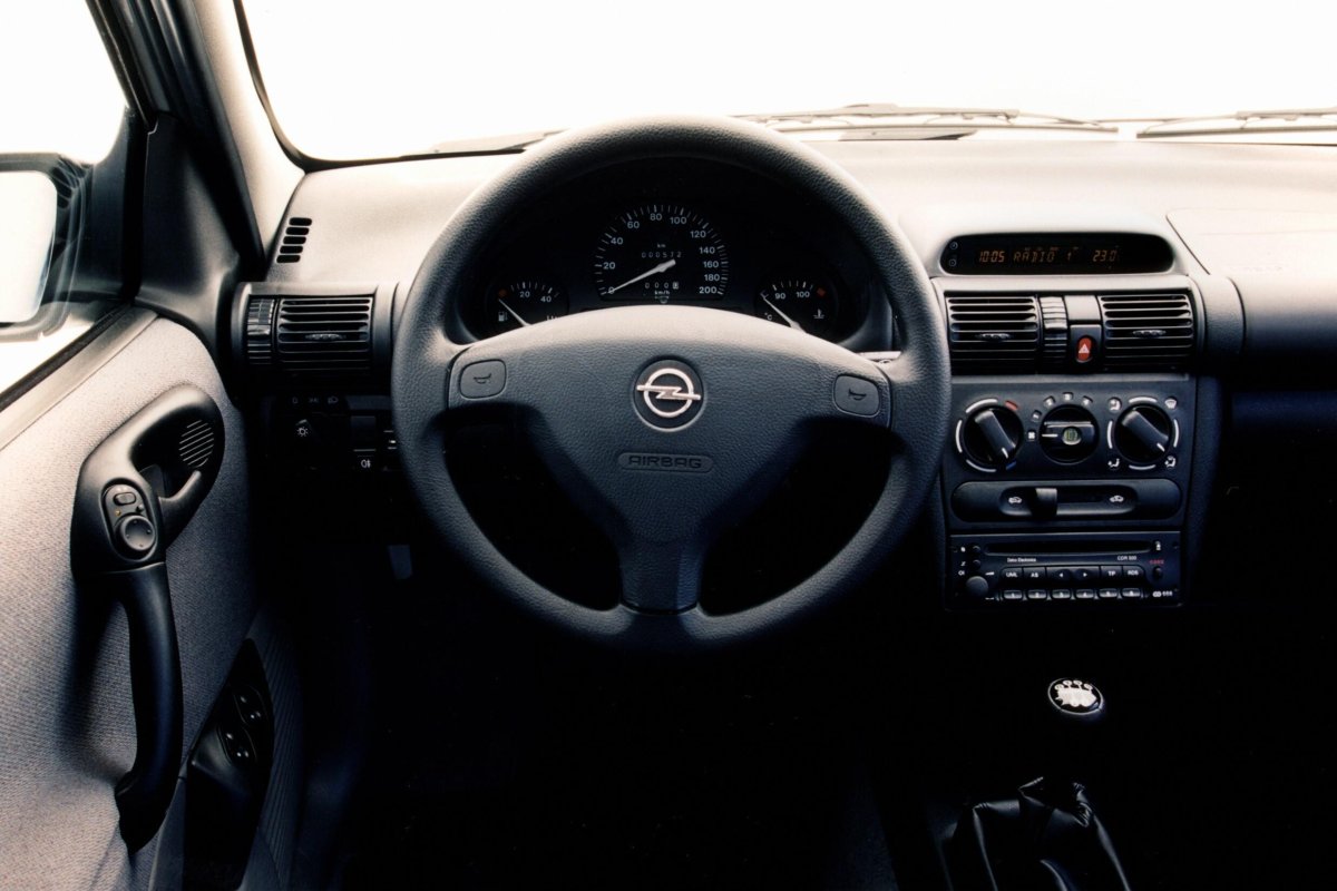 Opel Corsa b 2000