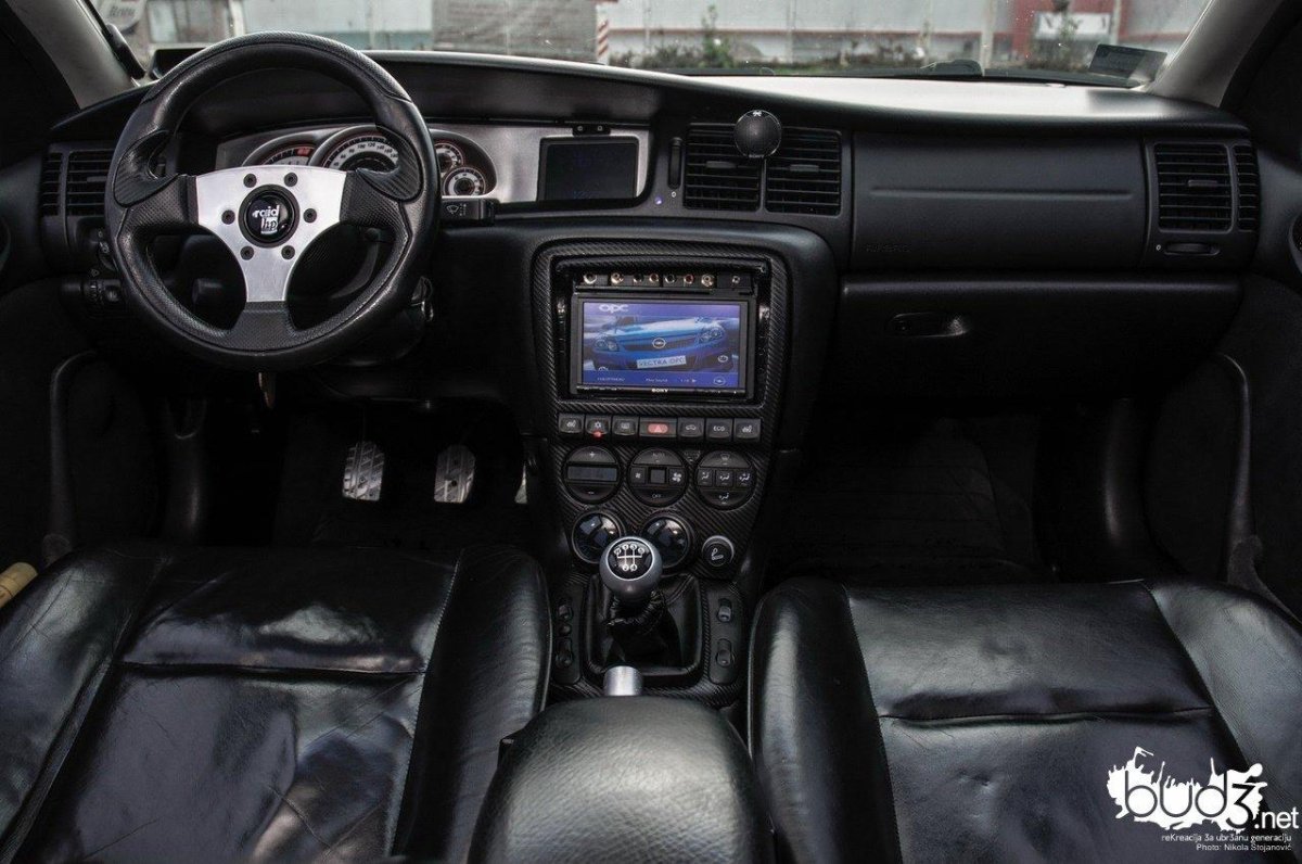 Opel Vectra b 1997 салон