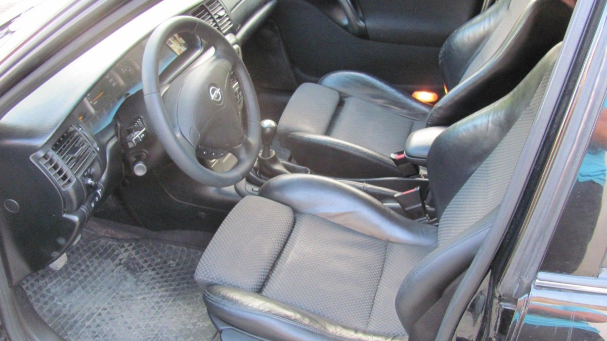 Опель Вектра б 1996 салон